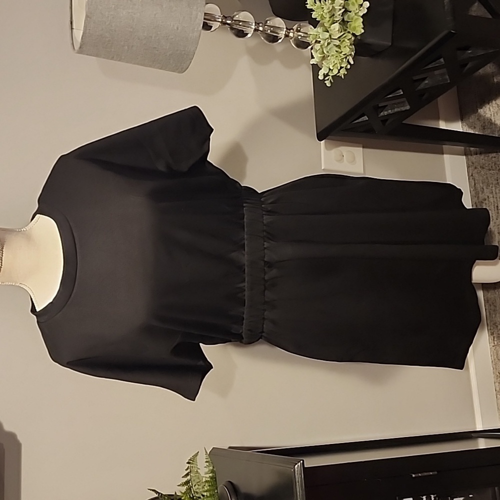 NWOT Black dress with elastic waist 2 pockets size XL pit to pit 22 inches